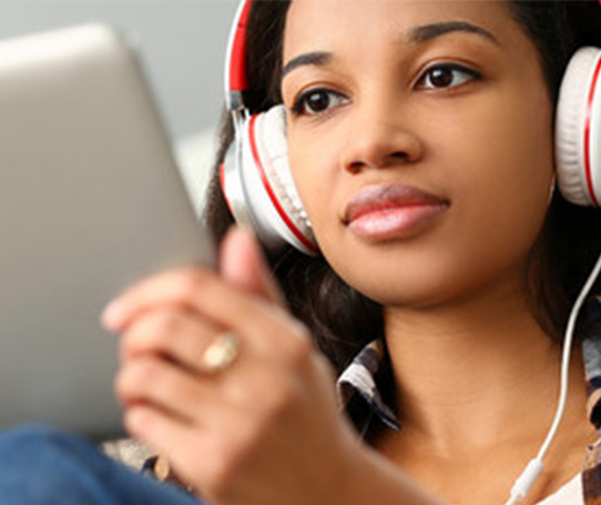 teen using tablet